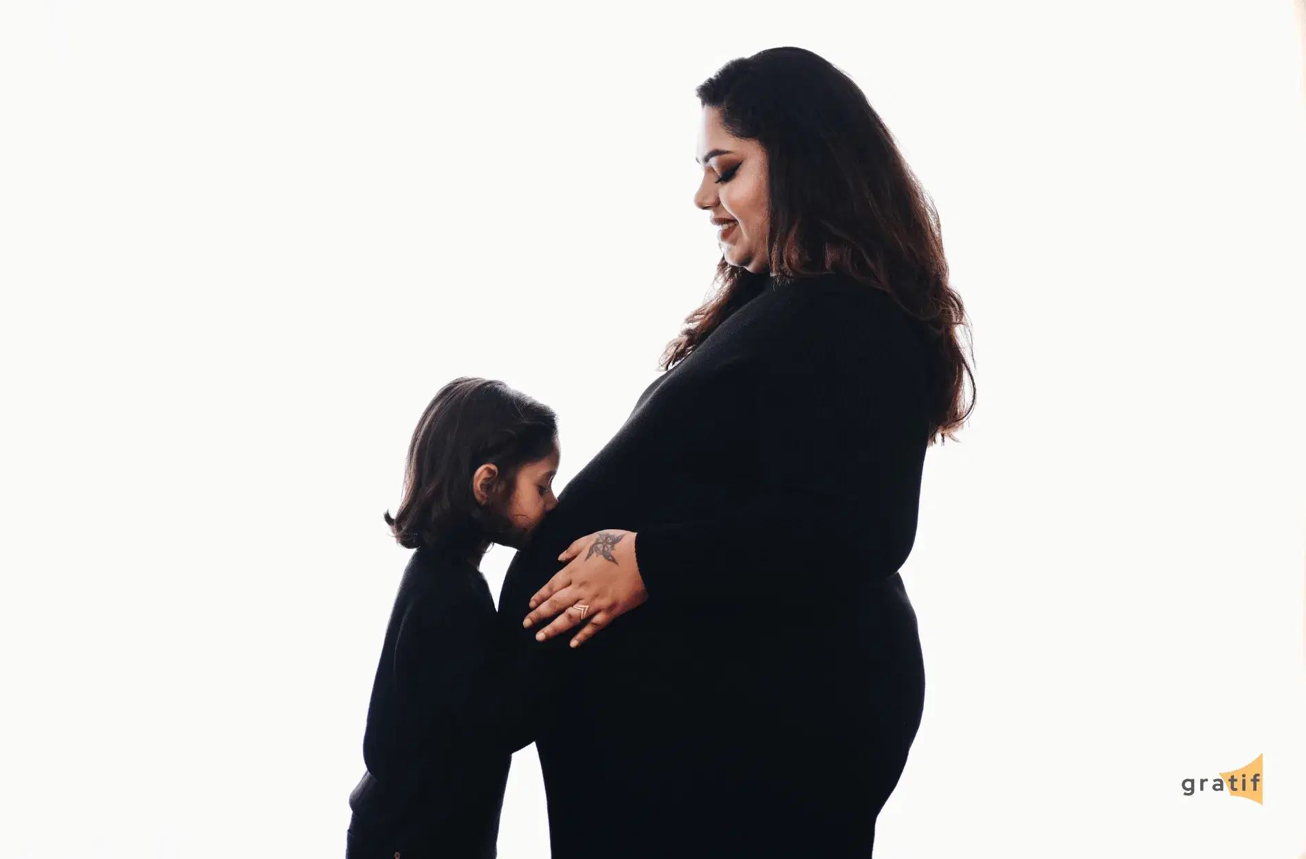 Maternity Photoshoot image thumbnail 2